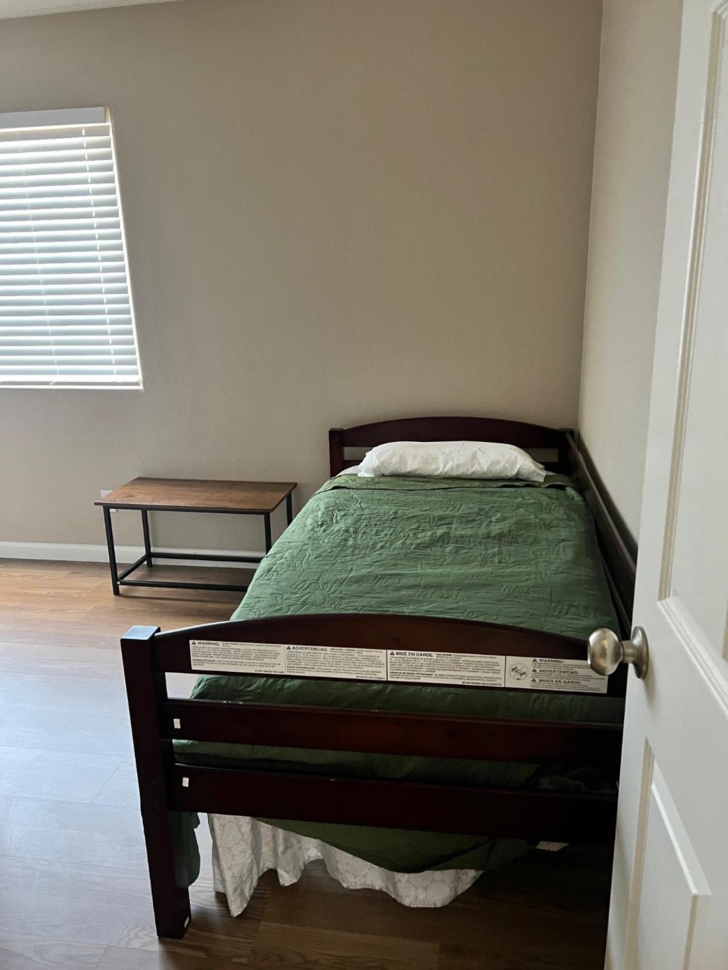 Serene 2Bed 1Bath Condo With Parking فريسنو المظهر الخارجي الصورة
