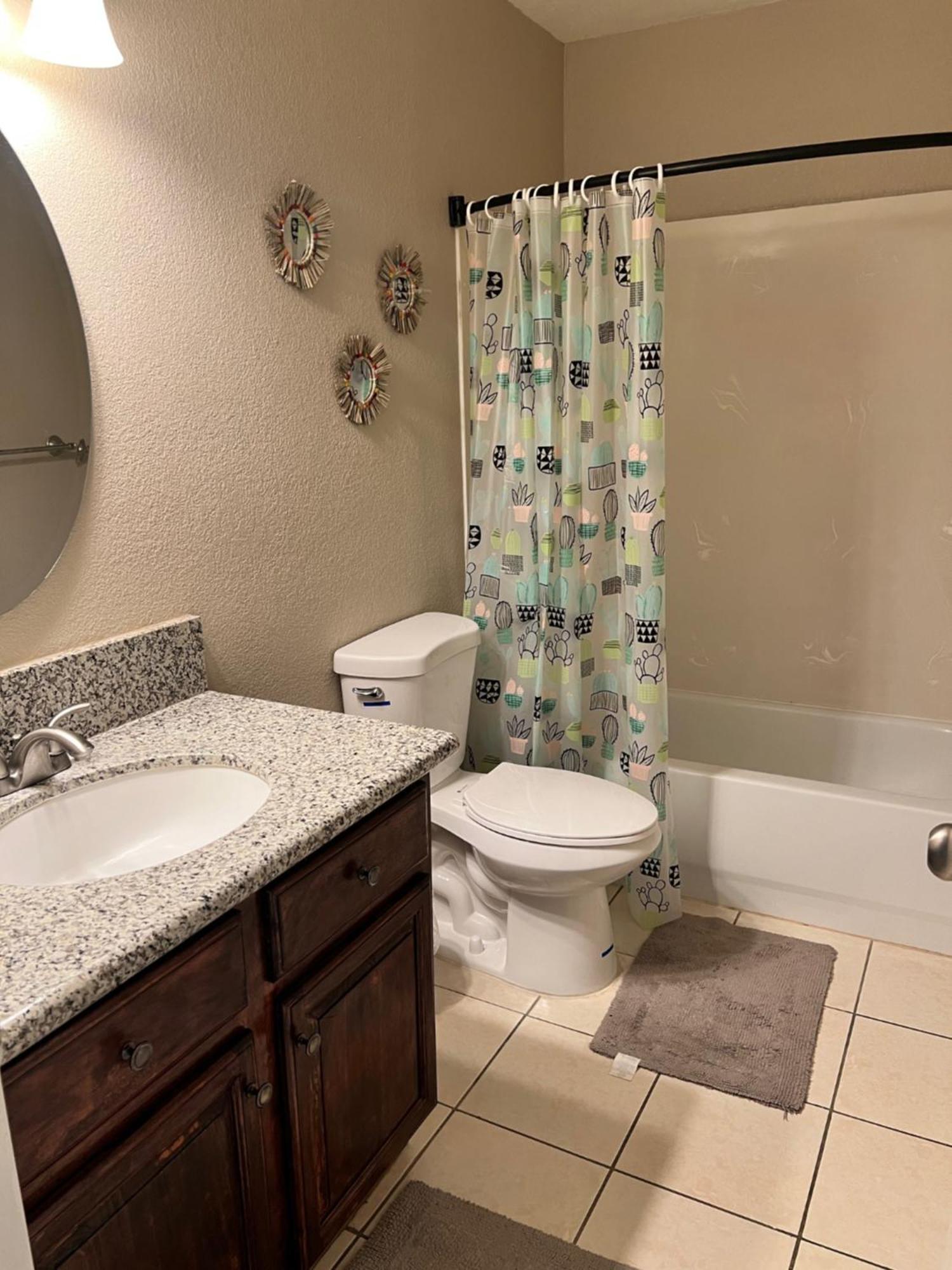 Serene 2Bed 1Bath Condo With Parking فريسنو المظهر الخارجي الصورة