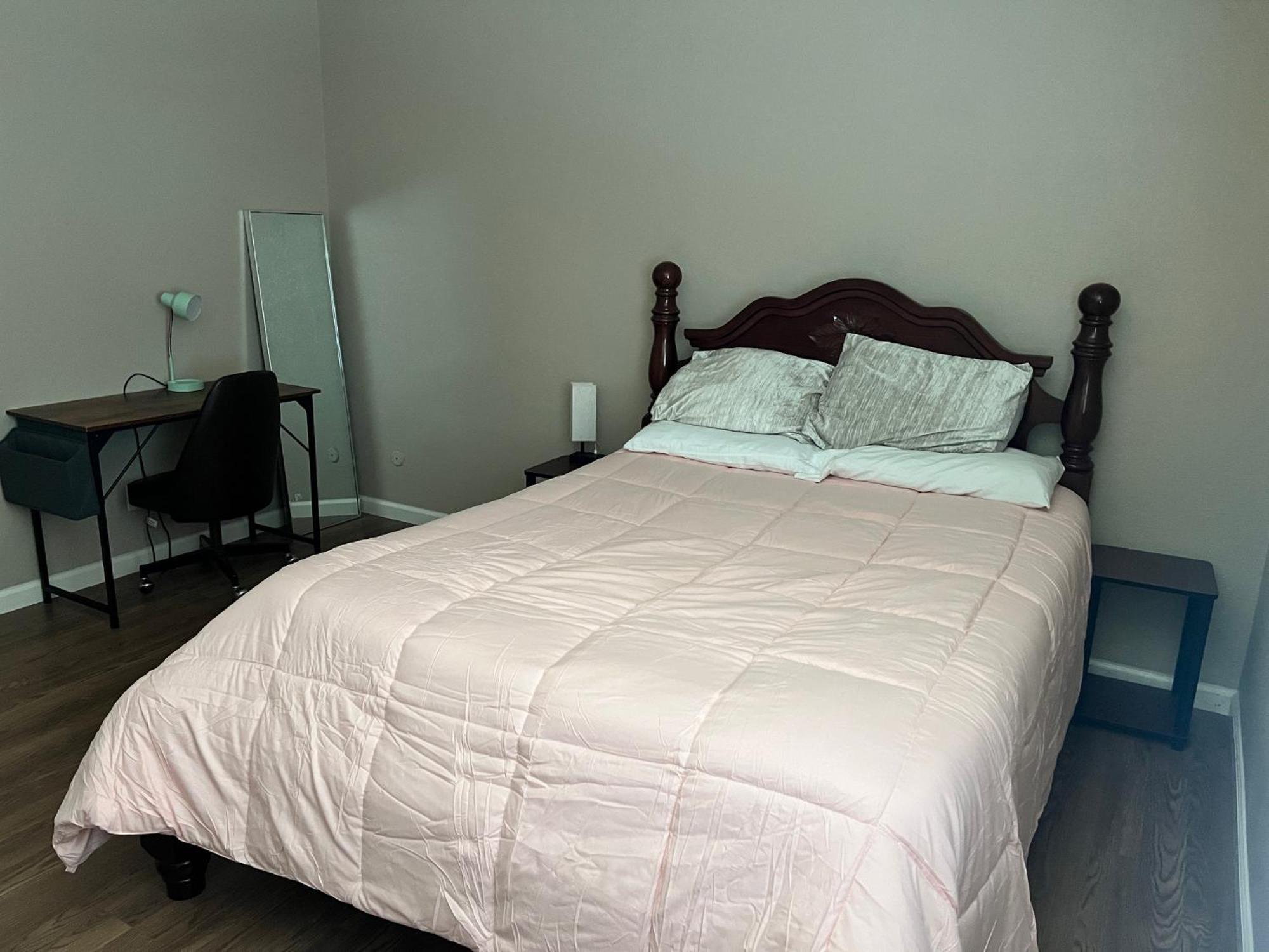 Serene 2Bed 1Bath Condo With Parking فريسنو المظهر الخارجي الصورة